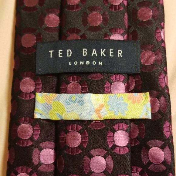 Ted Baker made in London 100% silk tie - Picture 4 of 8